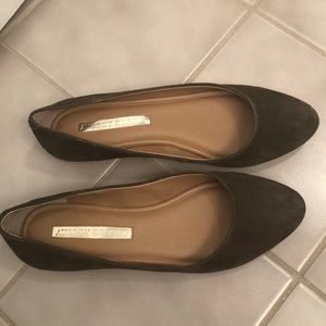 Audrey Brooke flats (dark olive green)